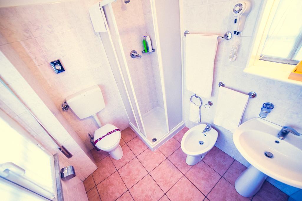 Hotel La Gaietta Millesimo Εξωτερικό φωτογραφία